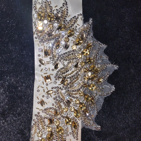 Beaded and sequined accent belt - Picture 3 of 5